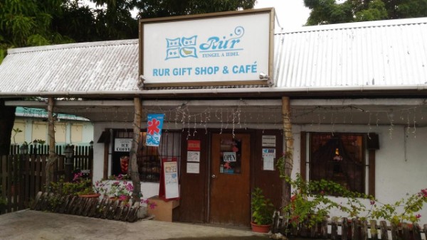 パラオのショッピング-ルー・エウンゲル・ア・イエデル